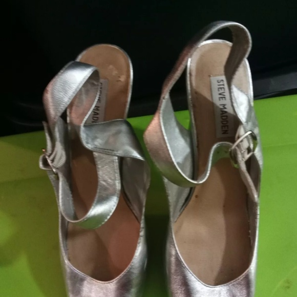 Steve Madden 9.5 - Picture 1 of 8